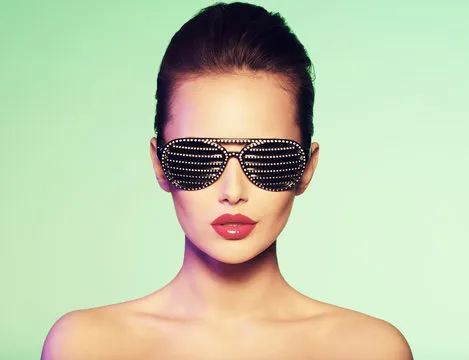 合规与数据透明示意